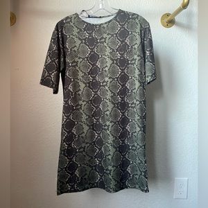Misguided Snake Print T Shirt Dress